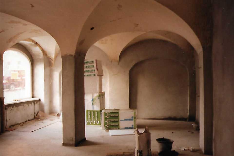 Bild zeigt Haus vor Sanierung